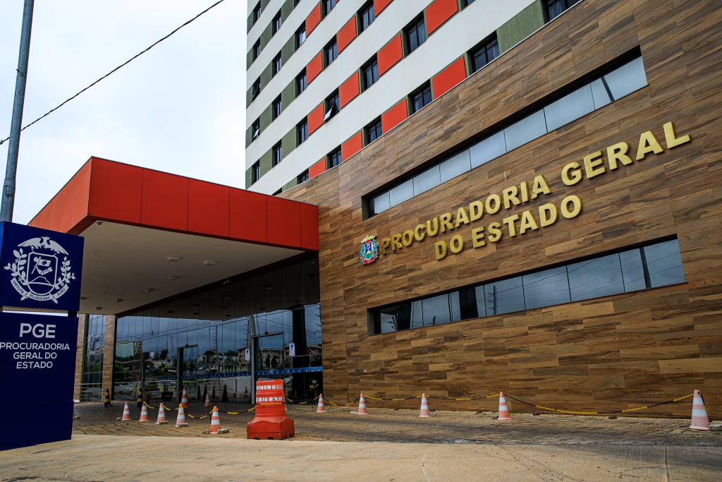 PGE recomenda veto à lei que isenta aposentados e pensionistas