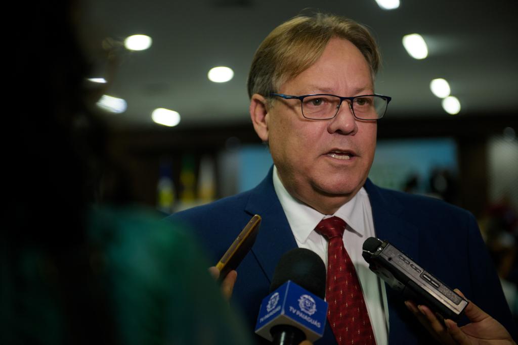 Gilberto Figueiredo retorna às atividades na Secretaria Estadual de Saúde