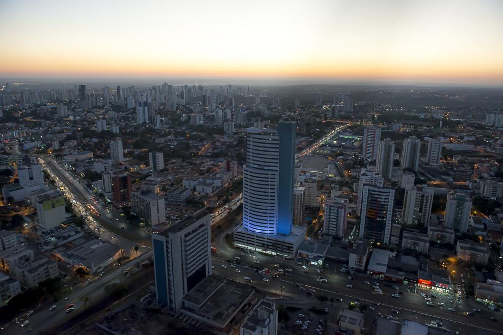 Treze municípios estão com risco moderado de contaminação pela Covid-19 em MT