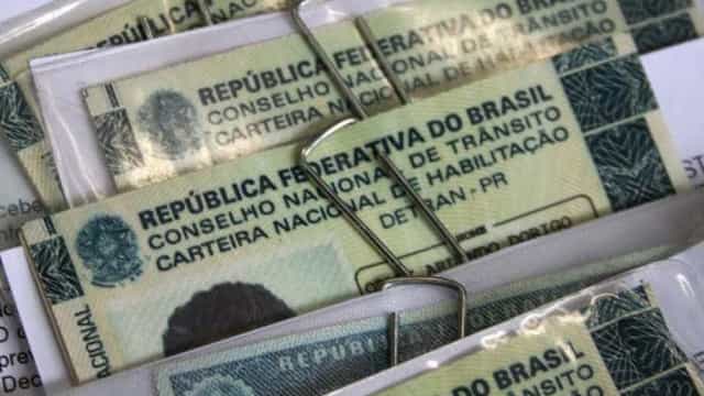 Governo discute criação de carteira digital