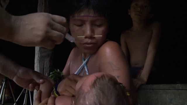 Saúde investiga morte de nove crianças ianomâmis por suspeita de covid em Roraima