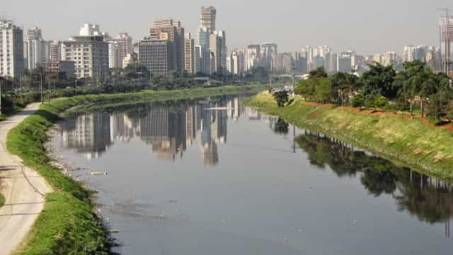 Governo de SP conclui etapa de despoluição do Pinheiros