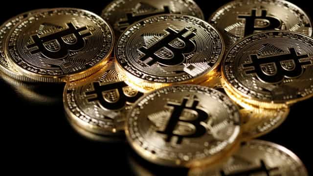Bitcoin bate R$ 200 mil com impulso de grandes fundos globais e gestoras