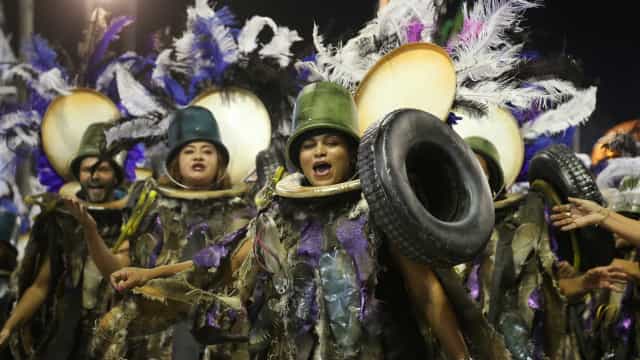Governo do Rio cria carnaval fora de época