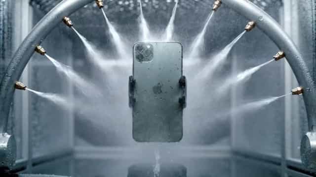 Apple está desenvolvendo iPhone de tela dobrável