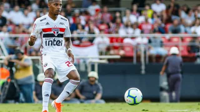 São Paulo empata com Athletico-PR e tropeça pela 3ª vez seguida no Brasileirão