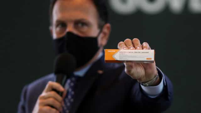 Vacinas de São Paulo ficarão em São Paulo, diz Doria