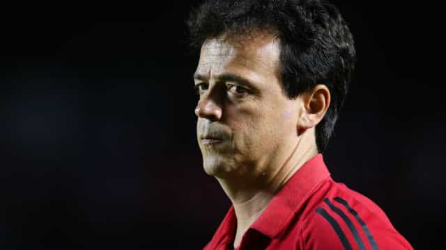 Diniz pede união a todos no São Paulo para acabar com a má fase e buscar o título