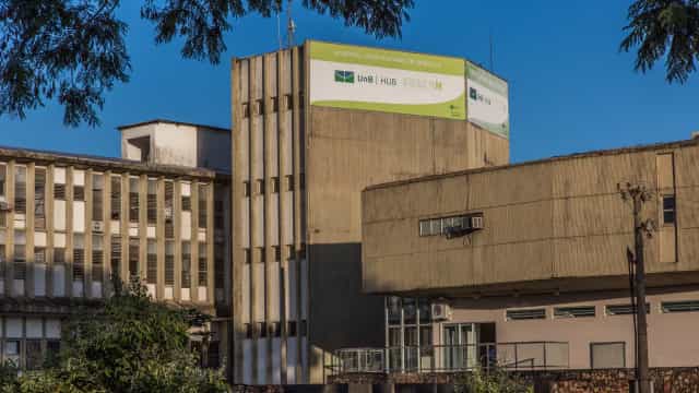 Brasília recebe 15 pacientes com covid-19 procedentes de Manaus