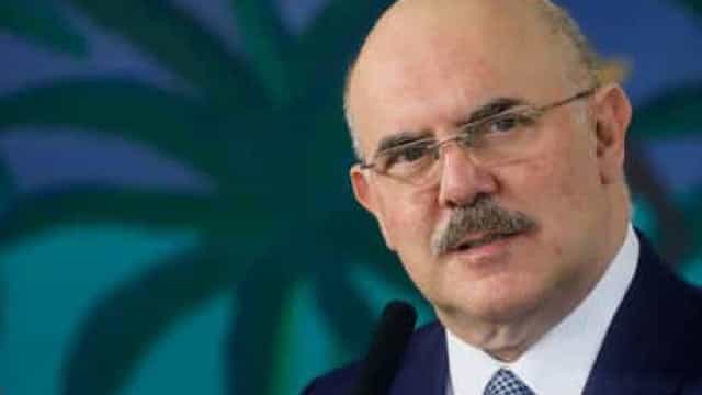 Ministro cita economia ao falar de Enem: ‘Imagina se tivéssemos contratado tudo?’