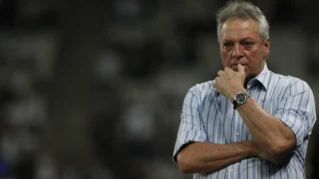 Abel Braga evita empolgação por boa fase no Inter, mas admite: ‘Sorte de campeão’