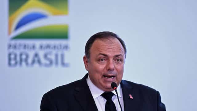 Pazuello diz que ‘gargalos de décadas’ e nova variante do coronavírus explicam crise em Manaus