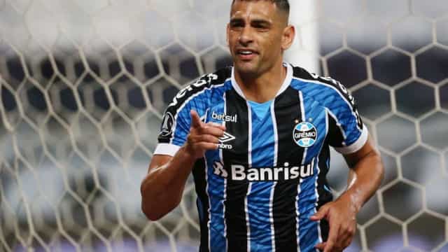 Grêmio põe força defensiva à prova e aposta em Diego Souza contra o Atlético-MG