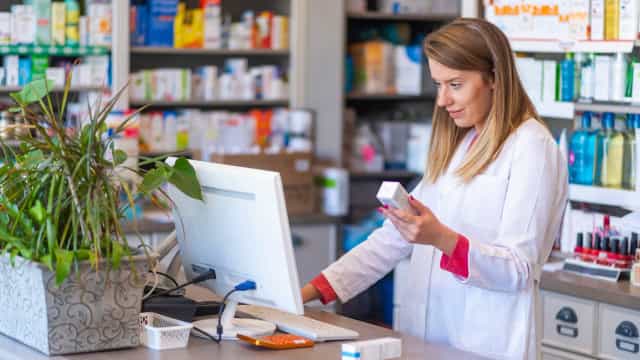 Covid-19: Anvisa divulga novas orientações para farmácias e drogarias