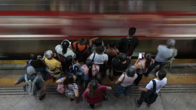 Brasil com mais de 60 mil novos casos e mais de mil óbitos pelo 2.º dia