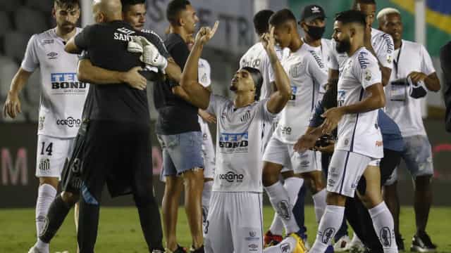 Santos atropela Boca e faz clássico contra o Palmeiras na final da Libertadores
