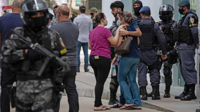 As imagens e os apelos de Manaus, que desespera sem oxigênio