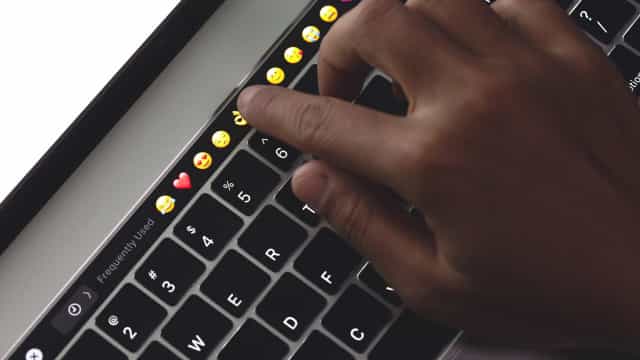 Novo MacBook Pro será o ‘adeus’ à barra sensível ao toque