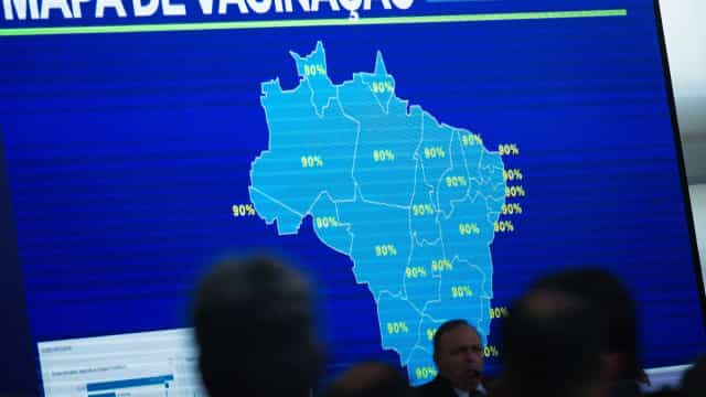 Covid-19: Pazuello e governadores antecipam início da vacinação para esta segunda