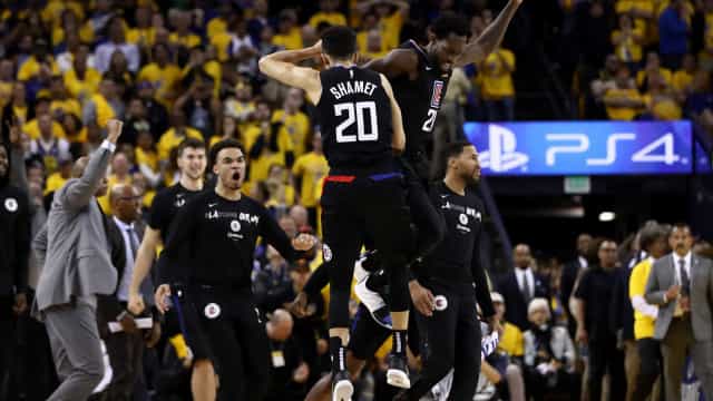 Clippers superam Thunder com 34 pontos de Kawhi e ganham a sétima seguida na NBA