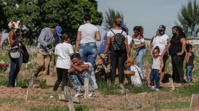 Média móvel de mortes por Covid chega ao maior patamar desde o fim de julho de 2020