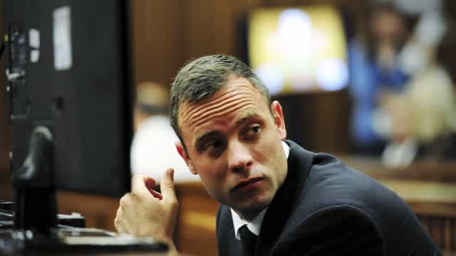 Condenado por matar namorada, Oscar Pistorius pode receber liberdade condicional