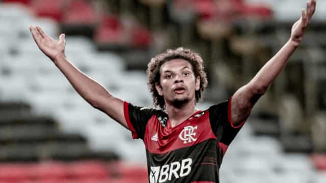 Arão prevê conquista do Flamengo sobre o Palmeiras: ‘Acho que ganhamos’