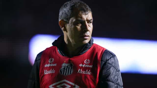 Carille exalta superação do Santos e já fala em buscar vaga na Sul-Americana