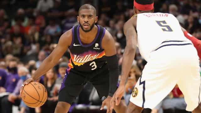 Phoenix Suns embala e soma sua 13ª vitória seguida na NBA diante dos Spurs