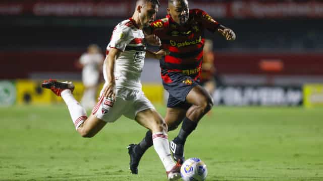 São Paulo joga bem, vence Sport e se afasta da zona de rebaixamento