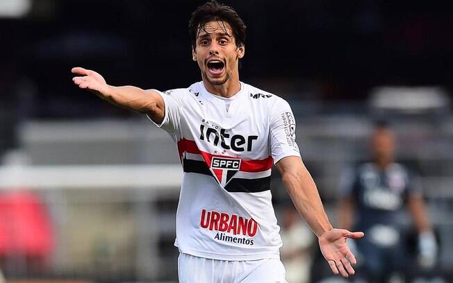 Rodrigo Caio diz que perdeu paixão pelo São Paulo e critica postura de Aguirre