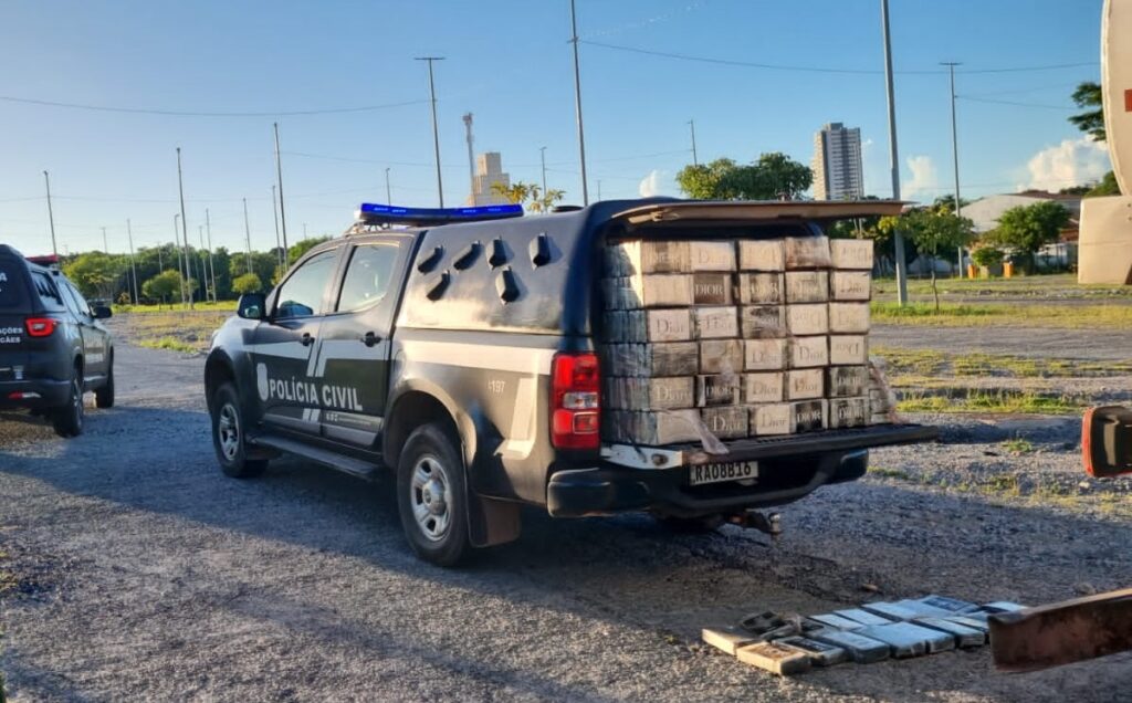 Polícia Civil apreende 328 pacotes de cloridrato de cocaína em MT