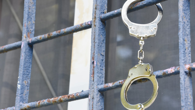 Mulher mata filha e come fígado da criança em ataque