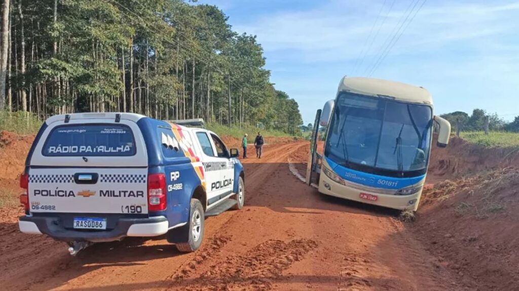 Ônibus da Novo Horizonte é furtado de lava jato em Alta Floresta, veículo foi localizado em estrada rural