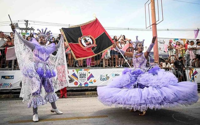 Fla-Manguaça bate na trave e segue na Série Prata do Carnaval do Rio