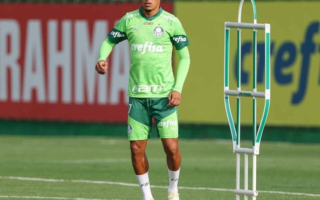 Lázaro avalia evolução e festeja primeira chance como titular no Palmeiras