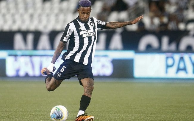 Tchê-Tchê valoriza a vitória do Botafogo: ” independente de jogar bonito ou feio, os três pontos eram importantíssimos para começarmos uma longa jornada”