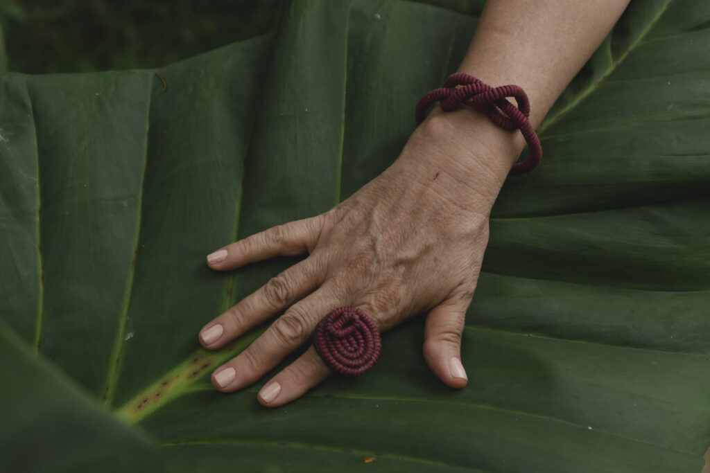 HISTÓRIAS EXPORTADORAS: empresa de acessórios sustentáveis apresenta borracha da Amazônia para outros países